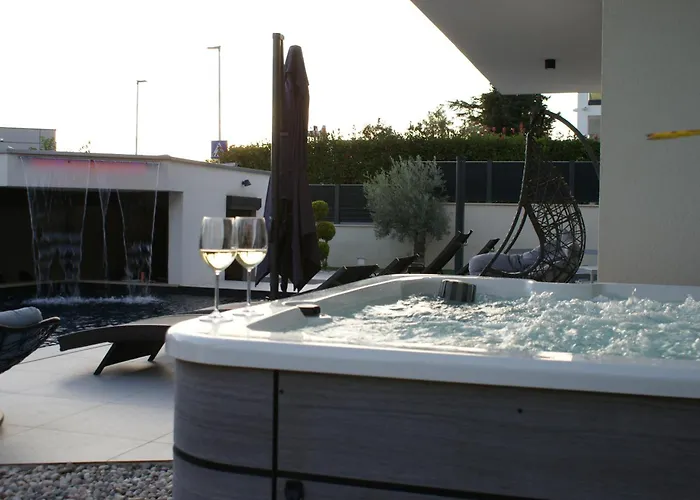 Simba Villa Tar-Vabriga