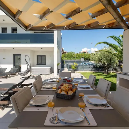 Simba Villa