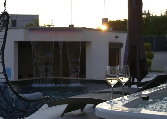 빌라 Simba Tar-Vabriga