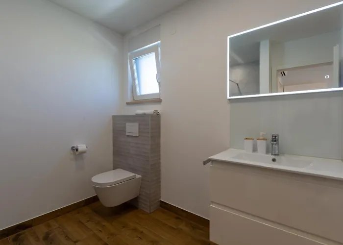 빌라 Simba Tar-Vabriga